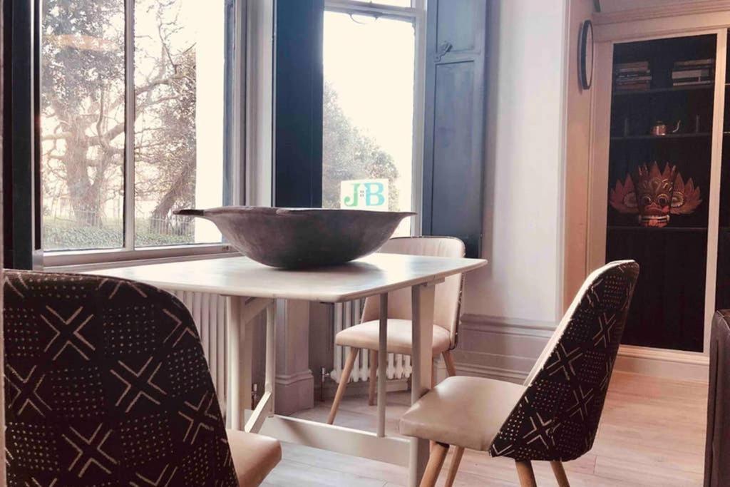 Seaside Escape - Gorgeous 2 Bed Apartment In St-Leonards-On-Sea Hastings Exterior foto