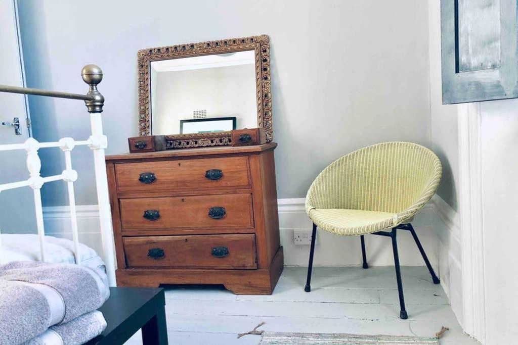 Seaside Escape - Gorgeous 2 Bed Apartment In St-Leonards-On-Sea Hastings Exterior foto